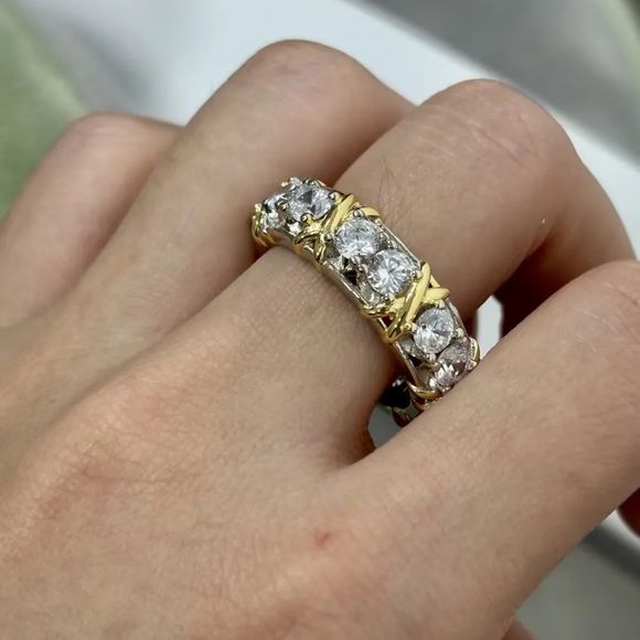 NWT Luxury 16-stone Ring white sapphire gold and platinum - Picture 7 of 10